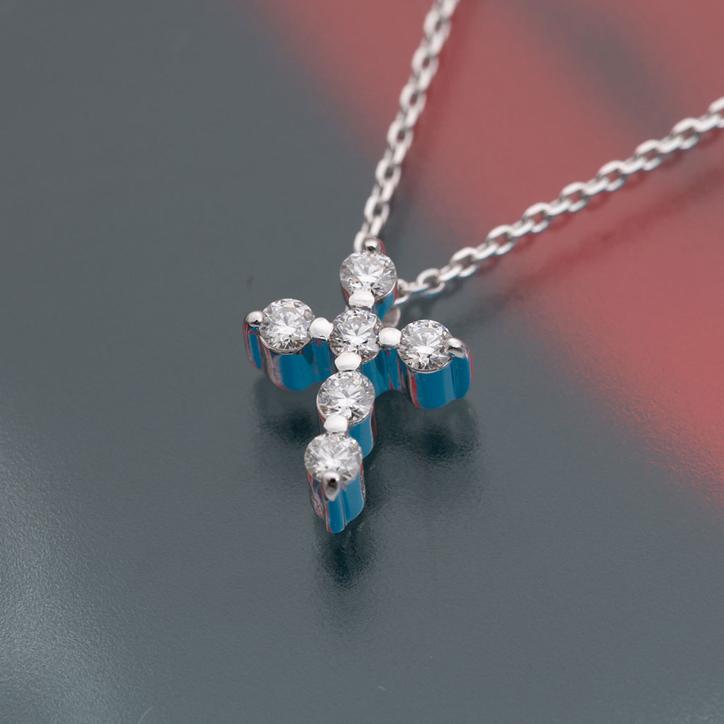 K18 ネックレス　ダイヤモンドクロスネックレス